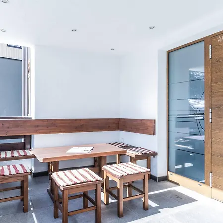 Fiegl Πανσιόν Ζόλντεν