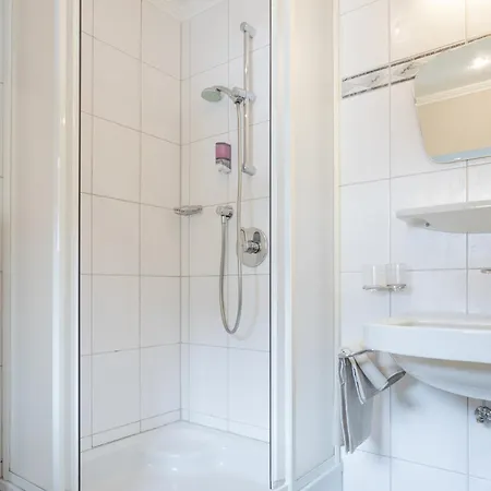 Fiegl Πανσιόν Ζόλντεν