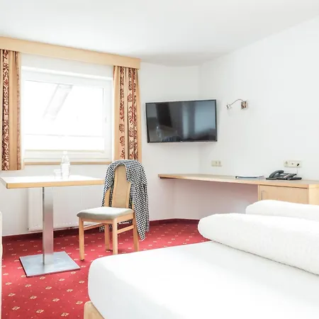 Fiegl Πανσιόν Ζόλντεν